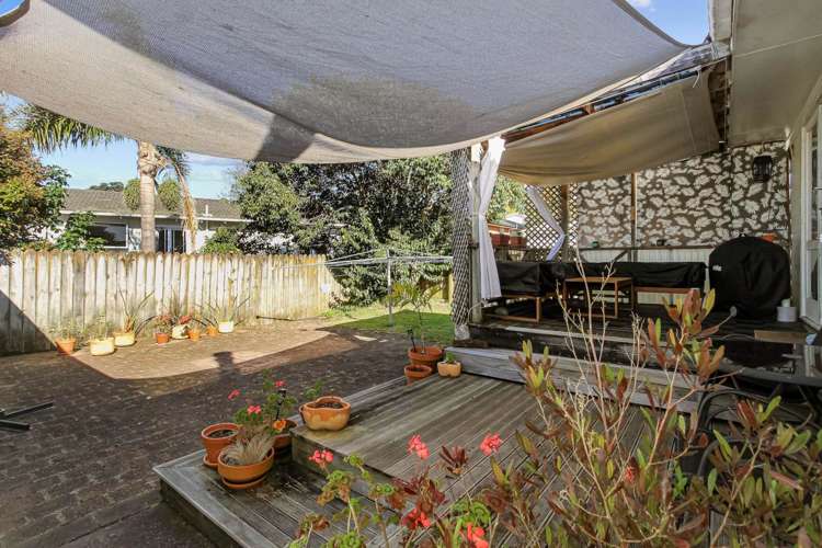 19 Wycherley Drive Bucklands Beach_20