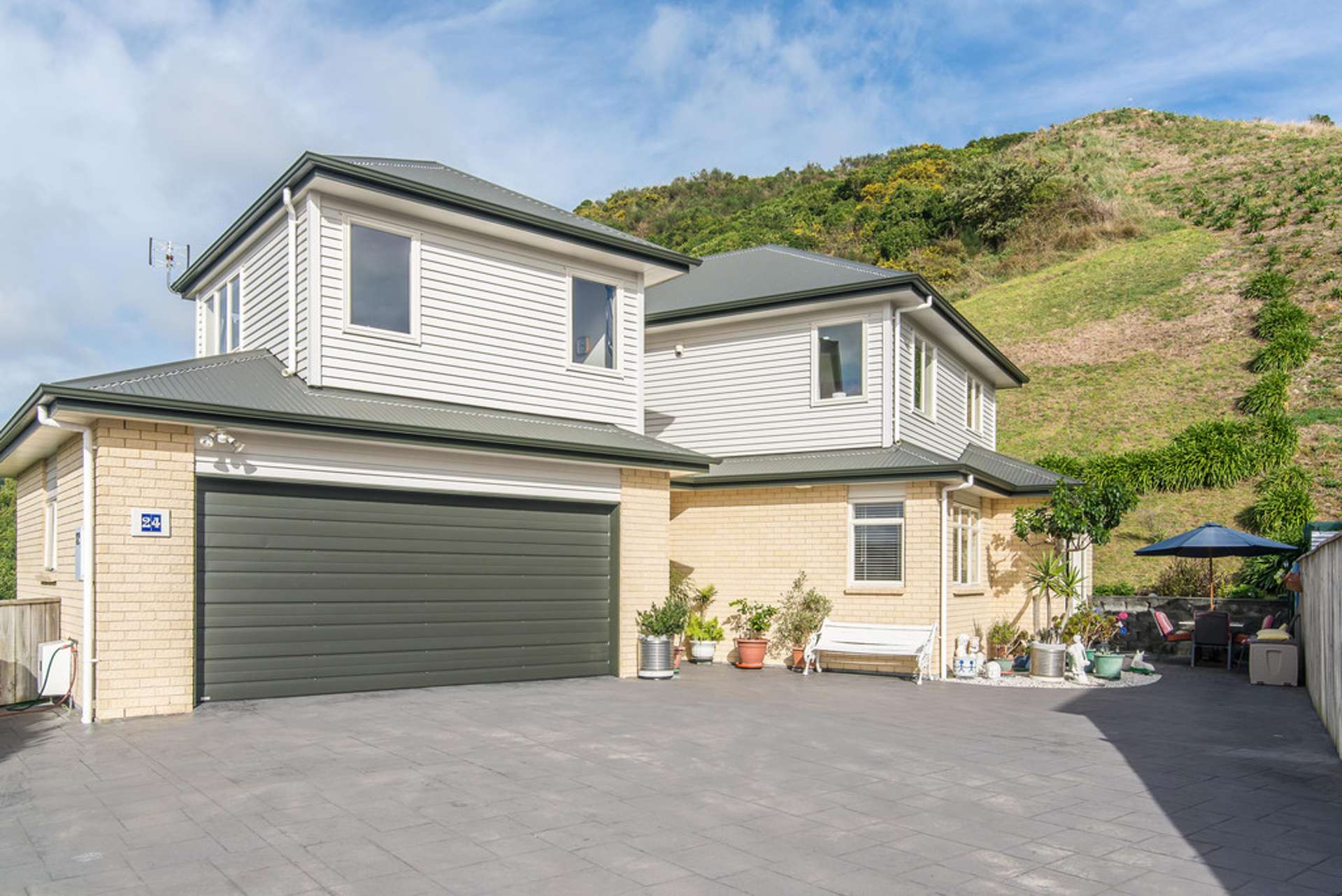 24 Chippenham Grove Churton Park_0