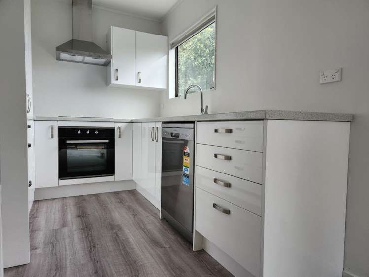 94 Ray Small Drive 10938_3