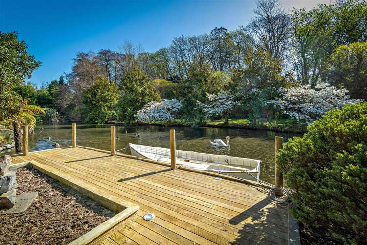 12 Nutfield Lane Cashmere_18