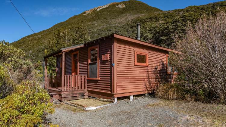 13 Sunshine Terrace Arthur's Pass National Park_1