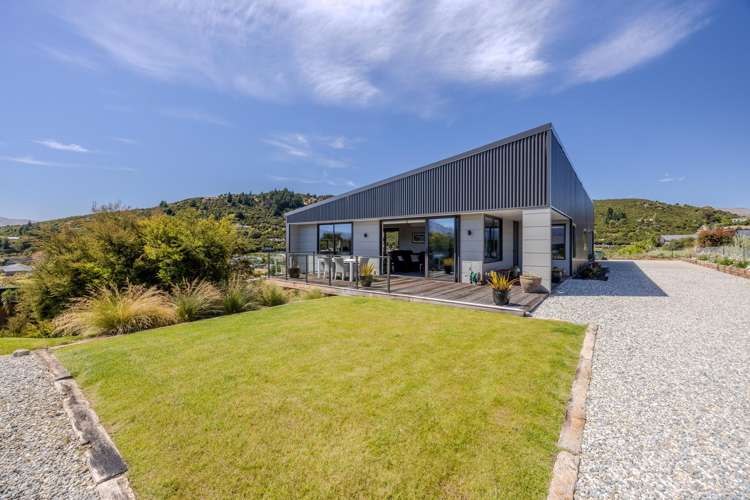 6 Nokomai Street Wanaka_19