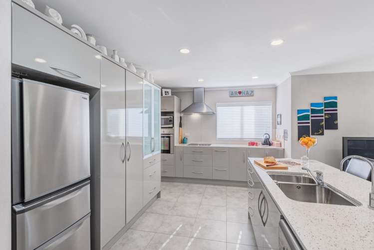 6 Mariner Lane Beachlands_5