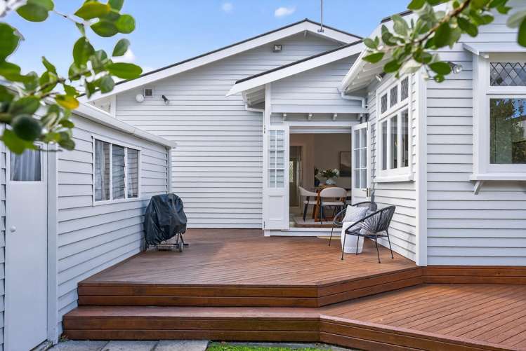 8 Ava Street Petone_4