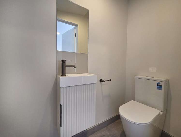 5/3 Firebrick Way 1626_6