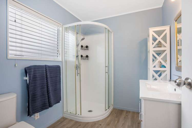 1/105 Glendale Road Glen Eden_11