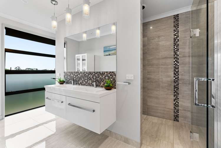 18 Manurau Crescent Merrilands_17