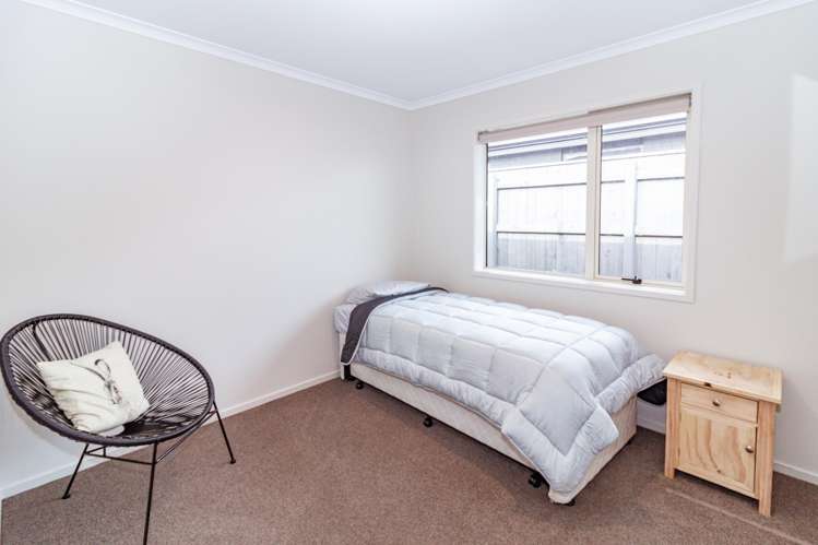 15 Magnolia Crescent Tawhero_14