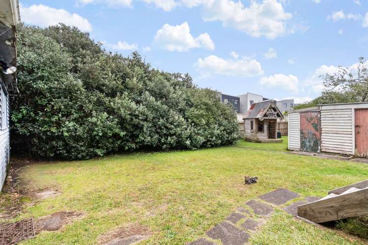 9 Mavis Place Beach Haven_12