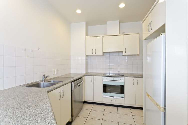 2e/72 Wellesley Street Auckland Central_10