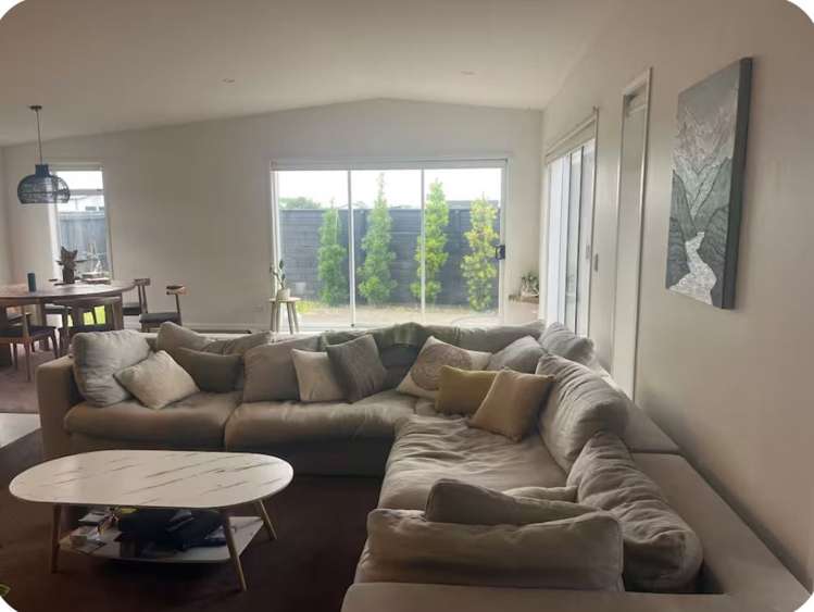 16 Te Hare Piahana Way Papamoa Beach_5