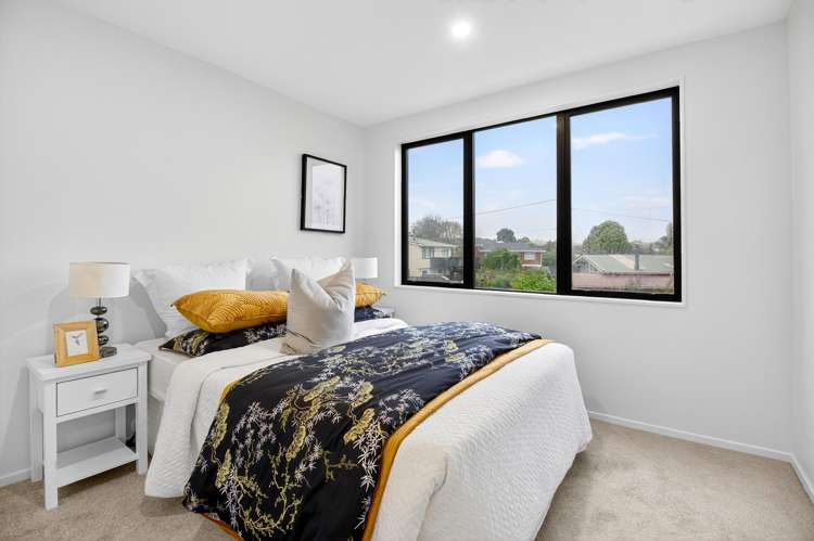 121D Vodanovich Road Te Atatu South_34