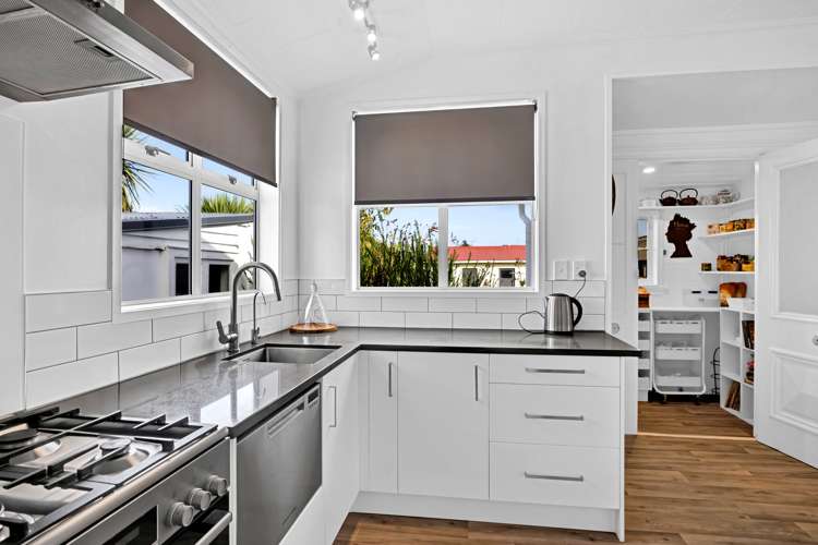 36 Tawhiti Road Hawera_9