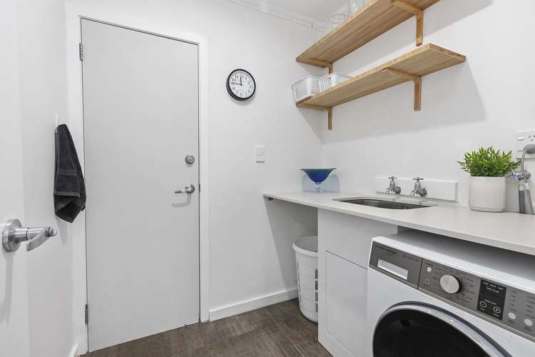 5 Inverell Way Seatoun_25