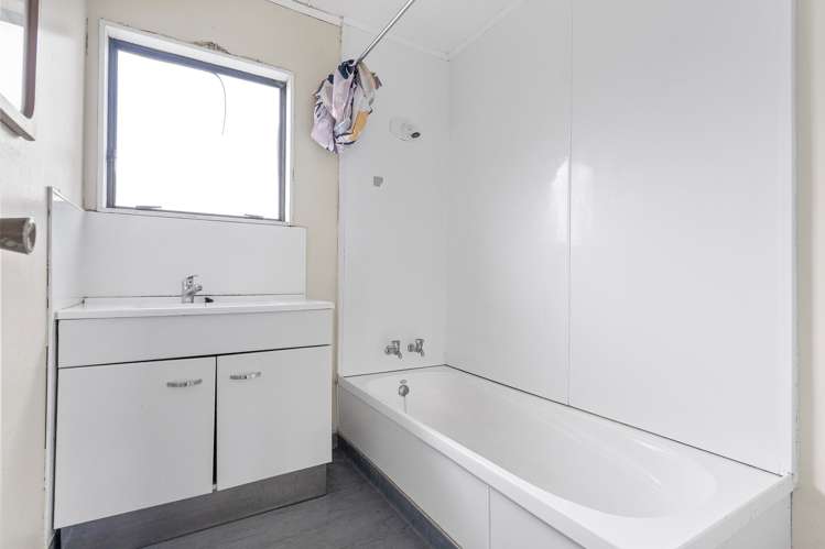 1/12 Templeton Place Clendon Park_11