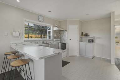 3 Rowi Street_3