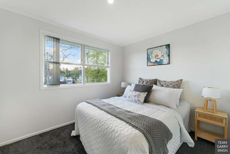 34 Antrim Crescent Otara_11