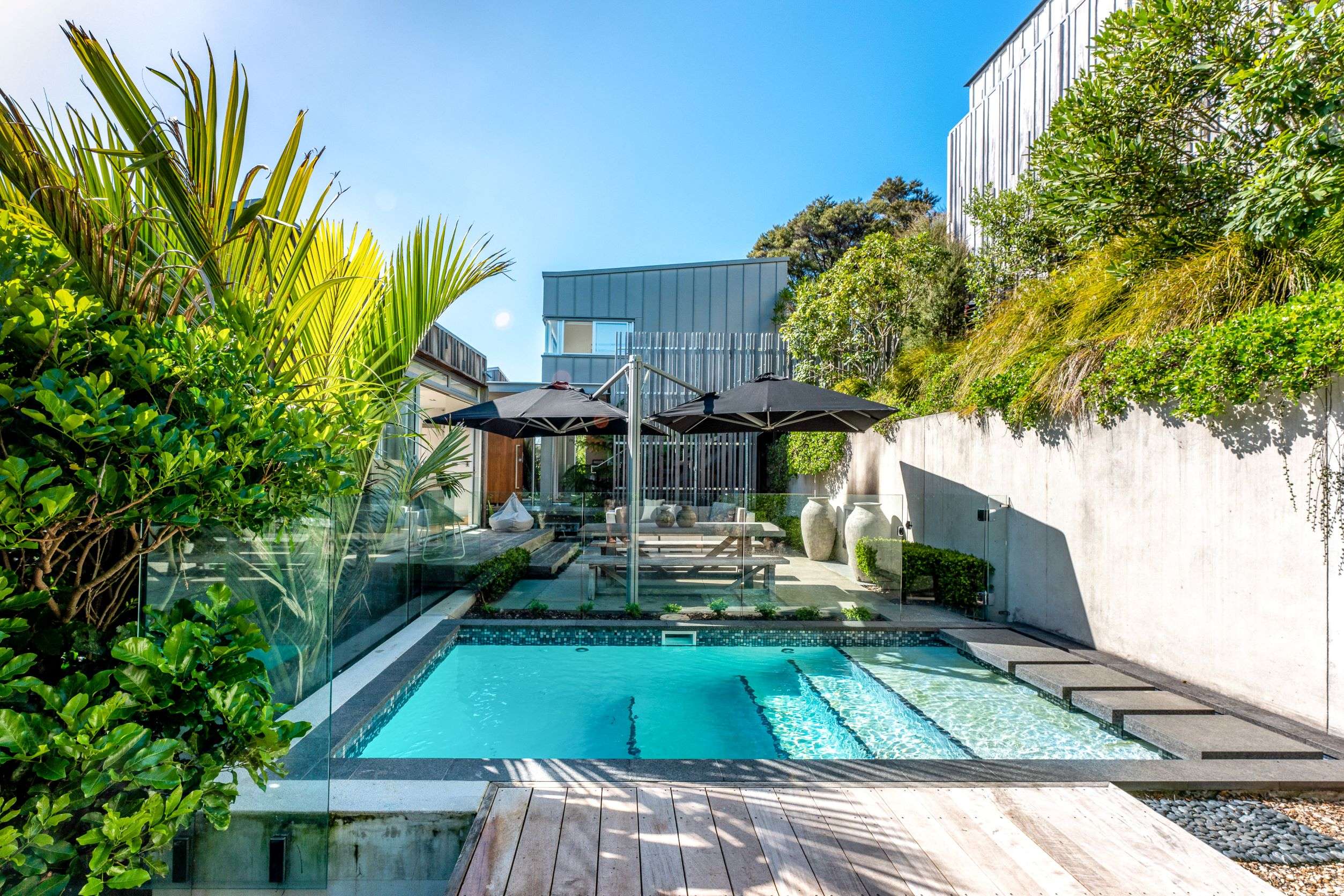 10 Tawa Street in Oneroa on Waiheke Island, Auckland