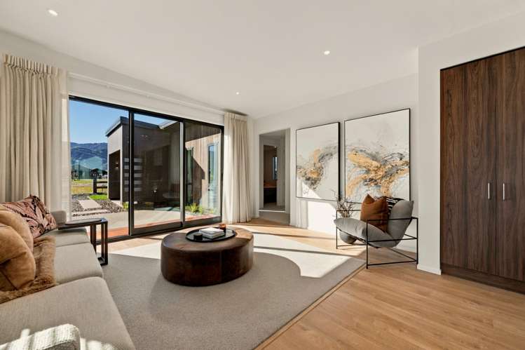 178 Burdon Loop Lake Hawea_11