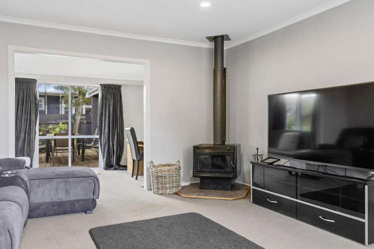 1/2 Laughton Street Taupo_6