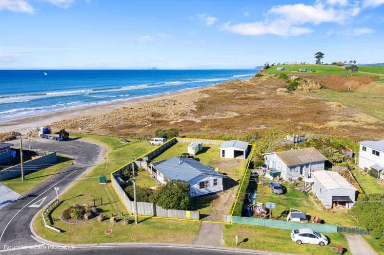 348 Pukehina Beach Road_0