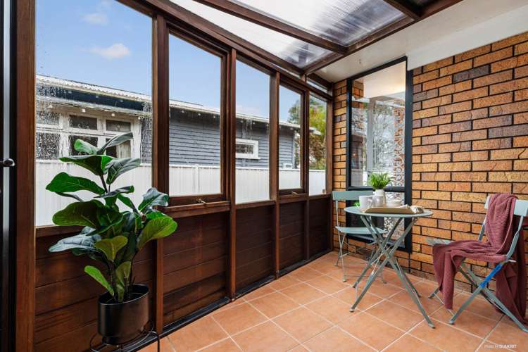 1/11 Smale Street Point Chevalier_7