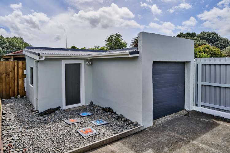 11 Tory Street Petone_21