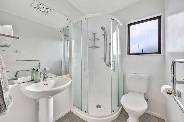 13 Glenshee Place Highland Park_18