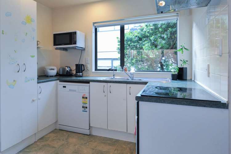 17/1 Melview Place New Lynn_6