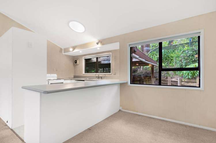 2/8 Odette Road Totara Vale_5