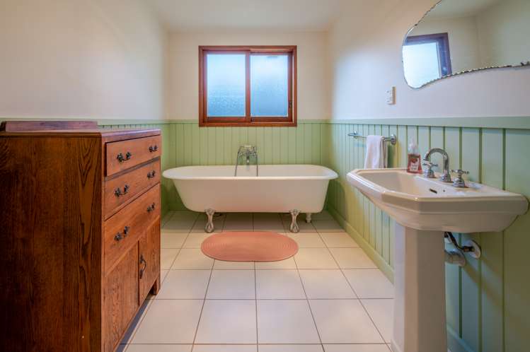 53 Old French Road Takamatua_25