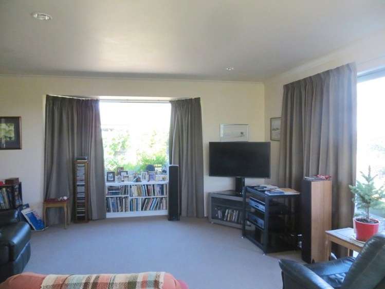 377 Suffolk Road Stoke_6