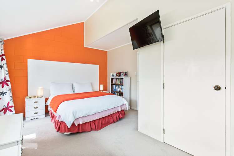 2/3 Glen Road Browns Bay_11