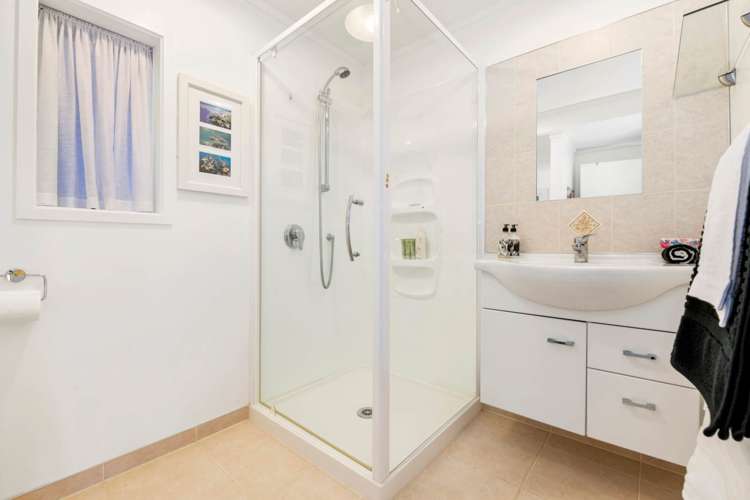 46 Saddleback Rise Murrays Bay_18