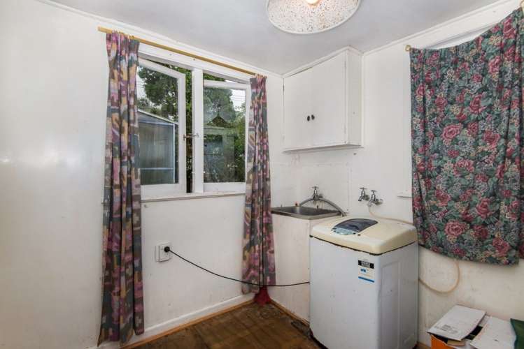 123 Astley Avenue New Lynn_12