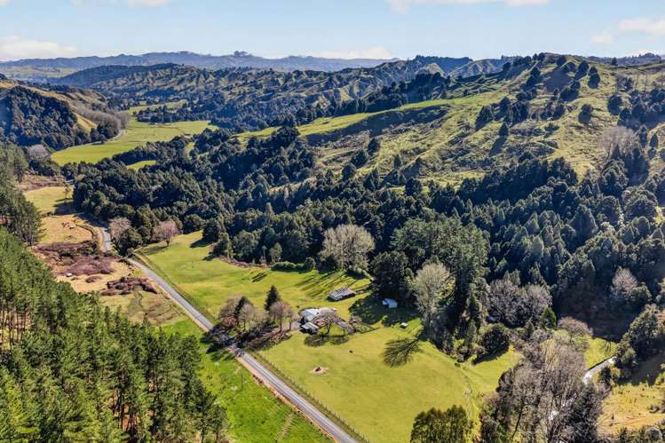 1513 Hikumutu Road Taumarunui_28