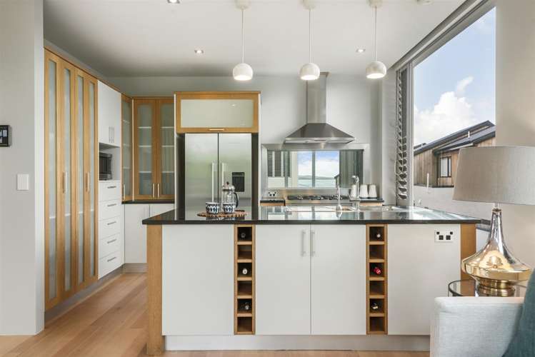 22b Beach Road Castor Bay_5