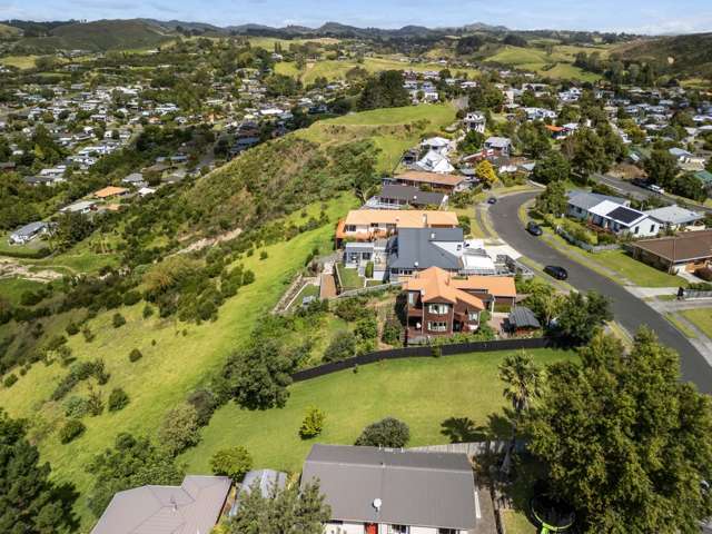 24 Philomel Crest Welcome Bay_2