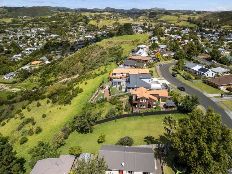 24 Philomel Crest Welcome Bay_2