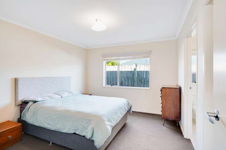 30 & 30A Sirius Crescent Rototuna North_11