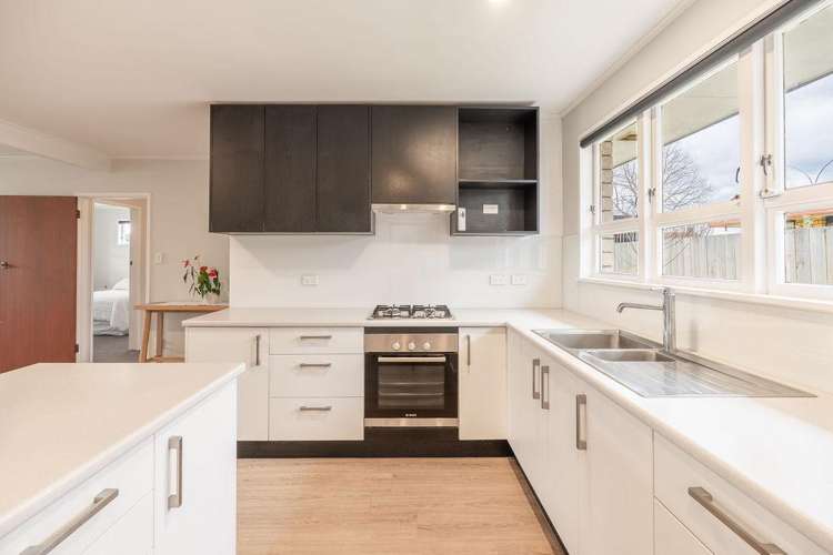 Flat 1/747 Cameron Road Tauranga South_3