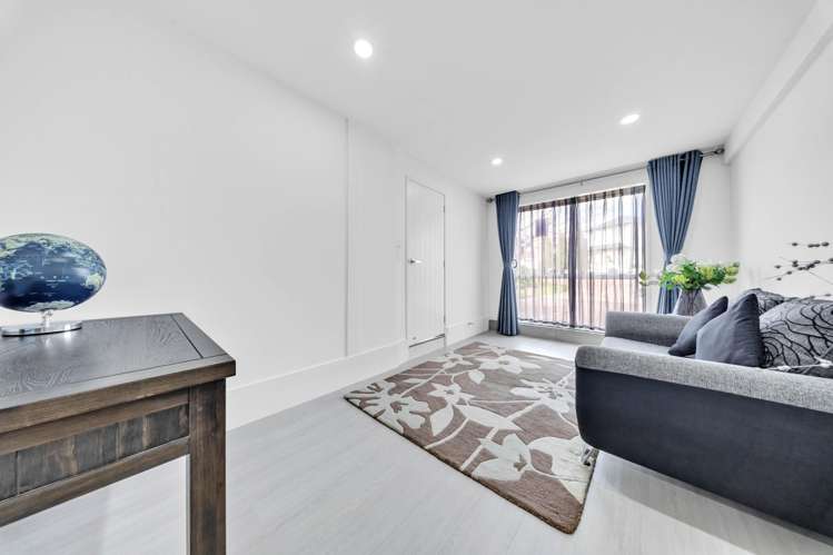 16 & 16A Mander Place Bucklands Beach_40