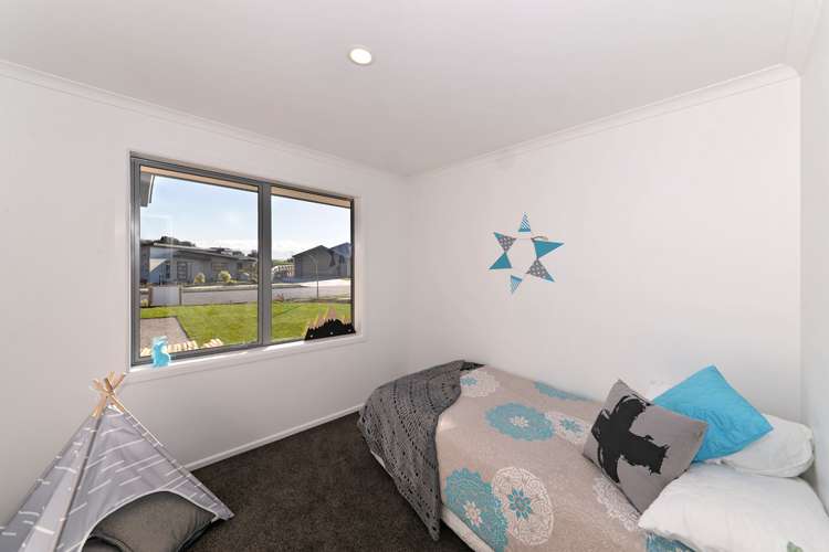 25 Pine Crest Drive Richmond_17