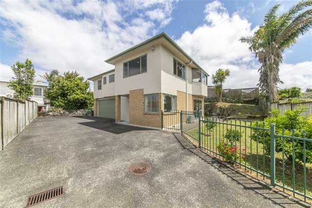 4brm Bedroom Onehunga
