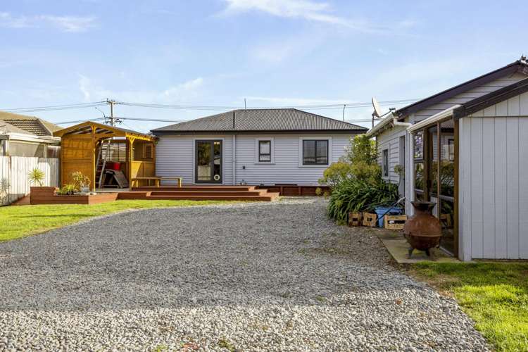 112 Glover Road Hawera_5