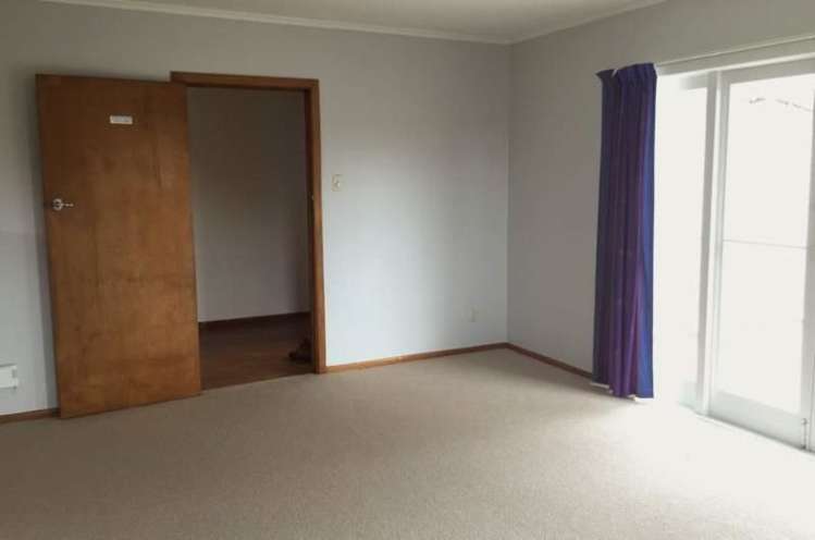 33 Tudor Road Henderson_3