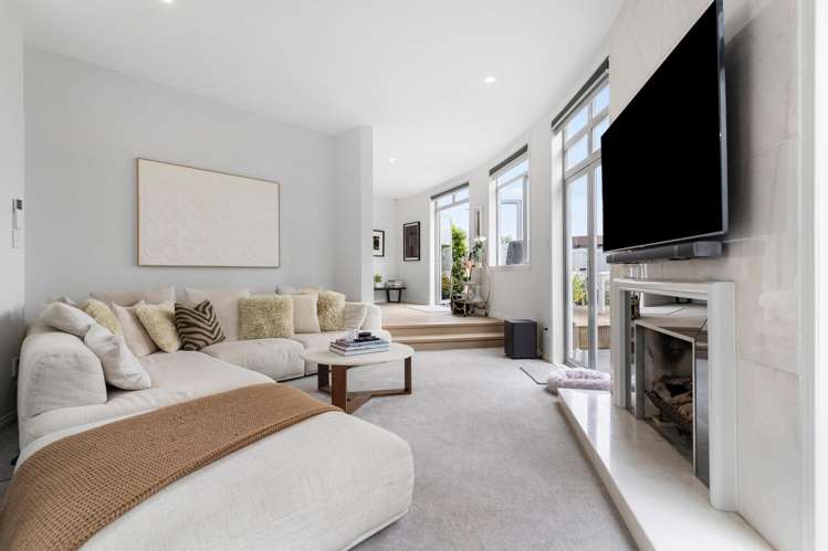 142C Paritai Drive Orakei_1