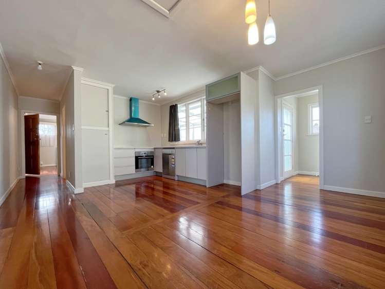 30 Fruitvale Road New Lynn_3