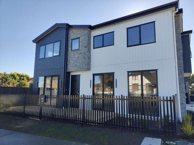 8B Crescent Hill, Northpark