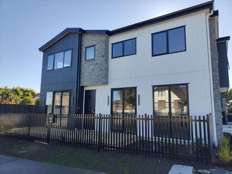 8B Crescent Hill_0